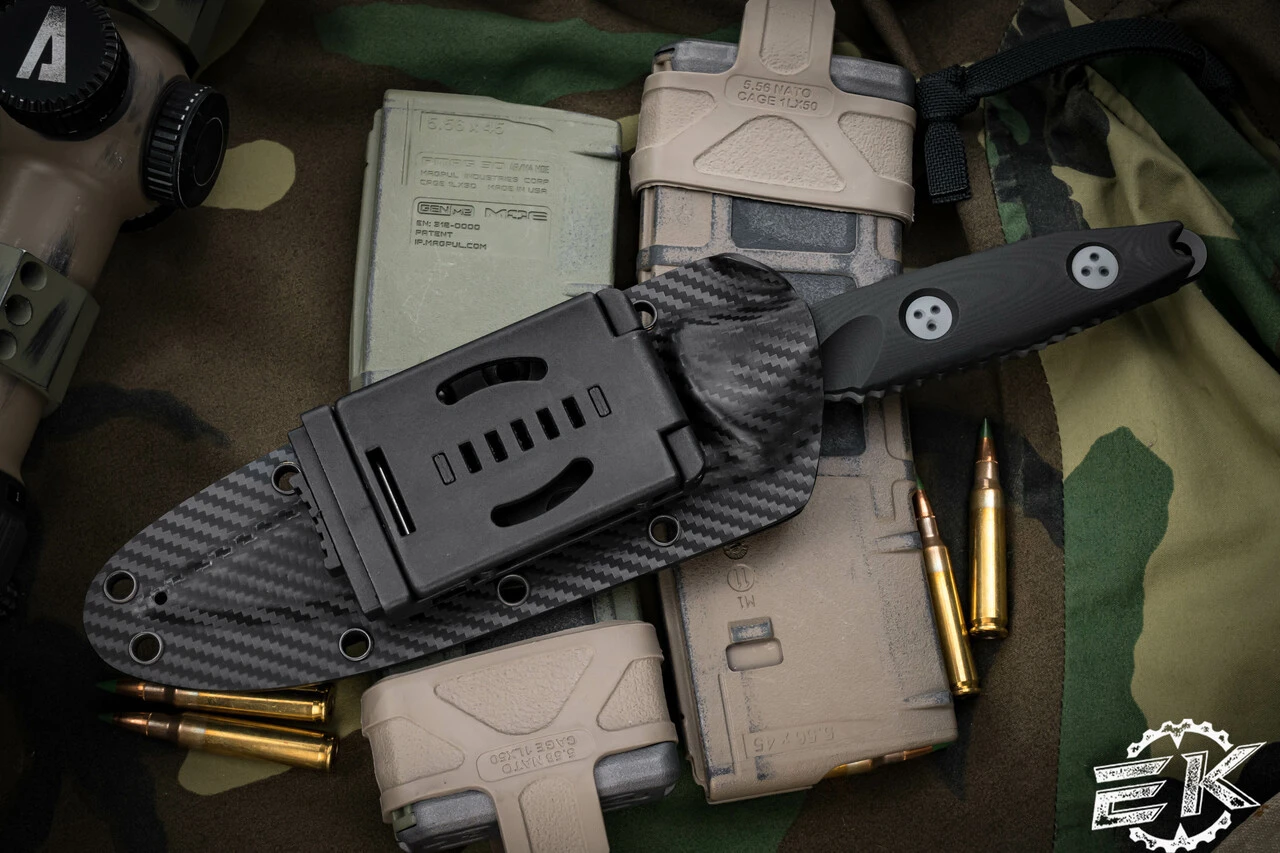 Microtech Socom Alpha Fixed Blade Knife Black G10 5" Urban Camo Drop Point 113-1UCS 6 Microtech Socom Alpha Fixed Blade Knife Black G10 5" Urban Camo Drop Point 113-1UCS - Image 4