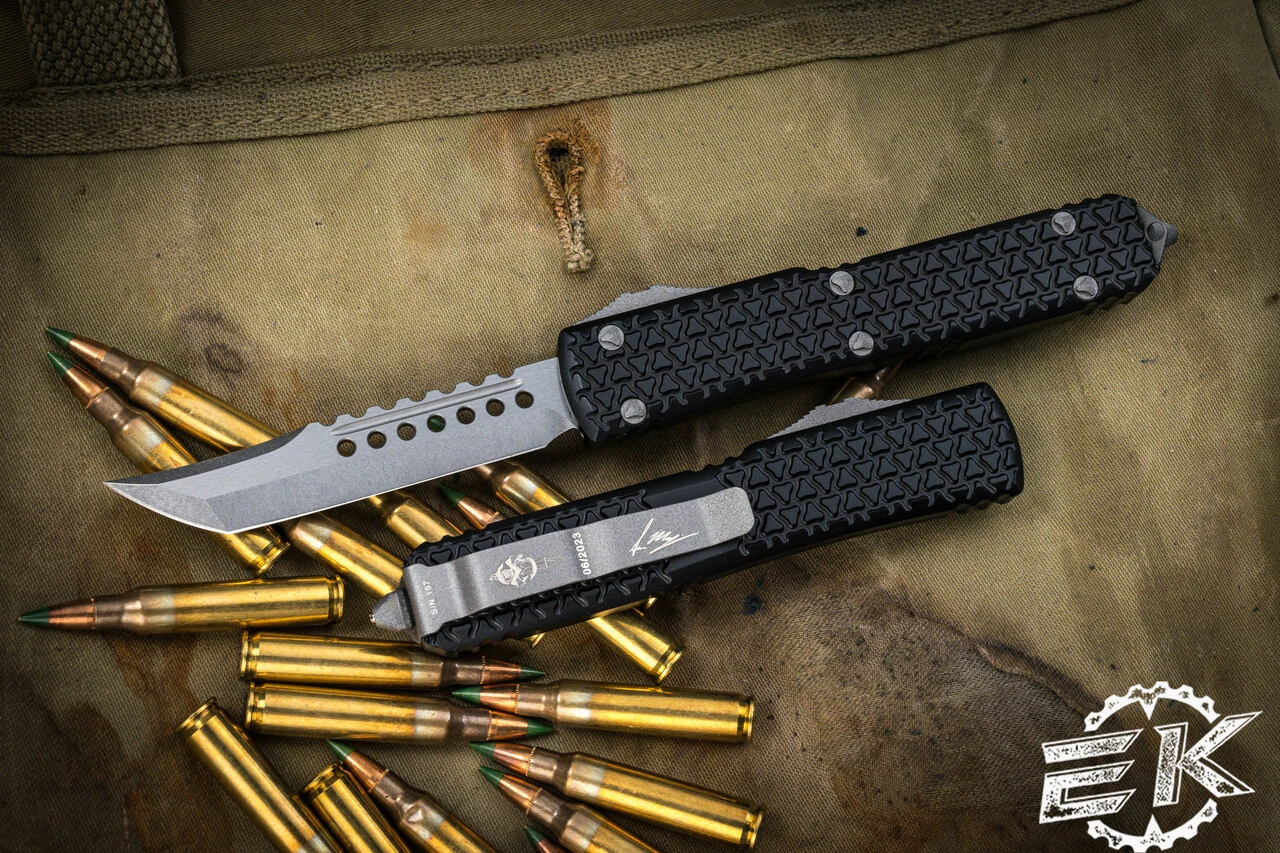Microtech Ultratech Tri-Grip Hellhound OTF Automatic Knife Gun Metal Hardware 3.4" Stonewash 119T-10GMEKS (EKnives EKclusive) 3 Microtech Ultratech Tri-Grip Hellhound OTF Automatic Knife Gun Metal Hardware 3.4" Stonewash 119T-10GMEKS (EKnives EKclusive)