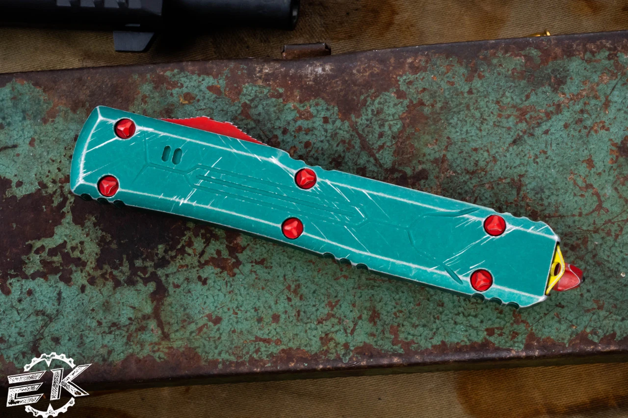 Microtech Ultratech Bounty Hunter OTF Automatic Knife 3.4" Tanto Serrated Stonewash 123-12BH 6 Microtech Ultratech Bounty Hunter OTF Automatic Knife 3.4" Tanto Serrated Stonewash 123-12BH - Image 4