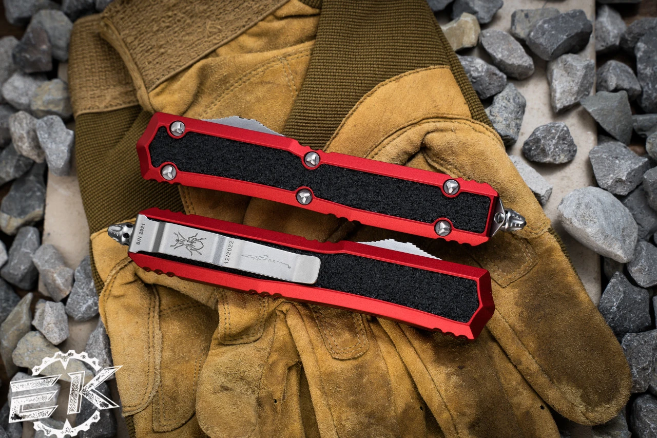 Microtech Makora OTF Automatic Knife Red (Nickel Boron Internals) 3.25" Stonewash Dagger 206-10RDS 5 Microtech Makora OTF Automatic Knife Red (Nickel Boron Internals) 3.25" Stonewash Dagger 206-10RDS - Image 3