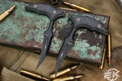 Microtech Bastinelli "Double Bee" Push Dagger Knives Carbon Fiber 2.5" DLC Black Serrated 218D-3DLCCFS