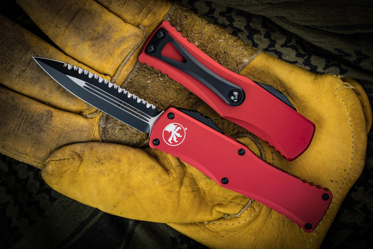 Microtech Hera OTF Automatic Knife Red 3" Dagger Serrated Black 702-3RD 3 Microtech Hera OTF Automatic Knife Red 3" Dagger Serrated Black 702-3RD