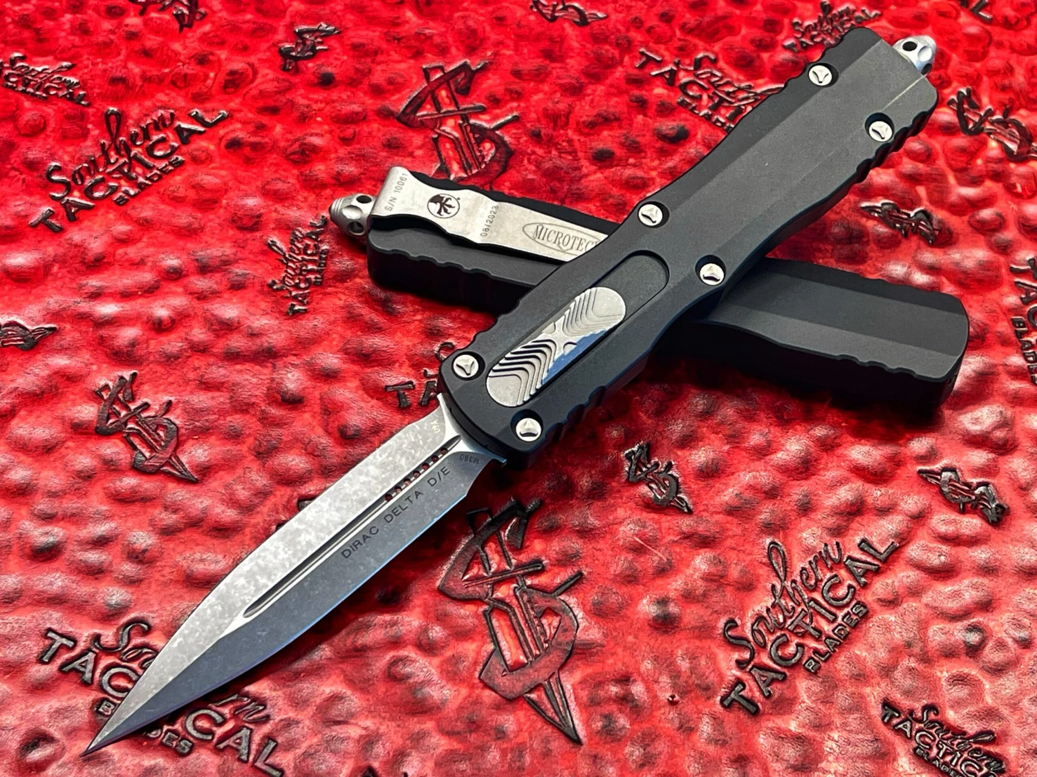 Microtech Dirac Delta Double Edge Apocalyptic Standard 3 Microtech Dirac Delta Double Edge Apocalyptic Standard