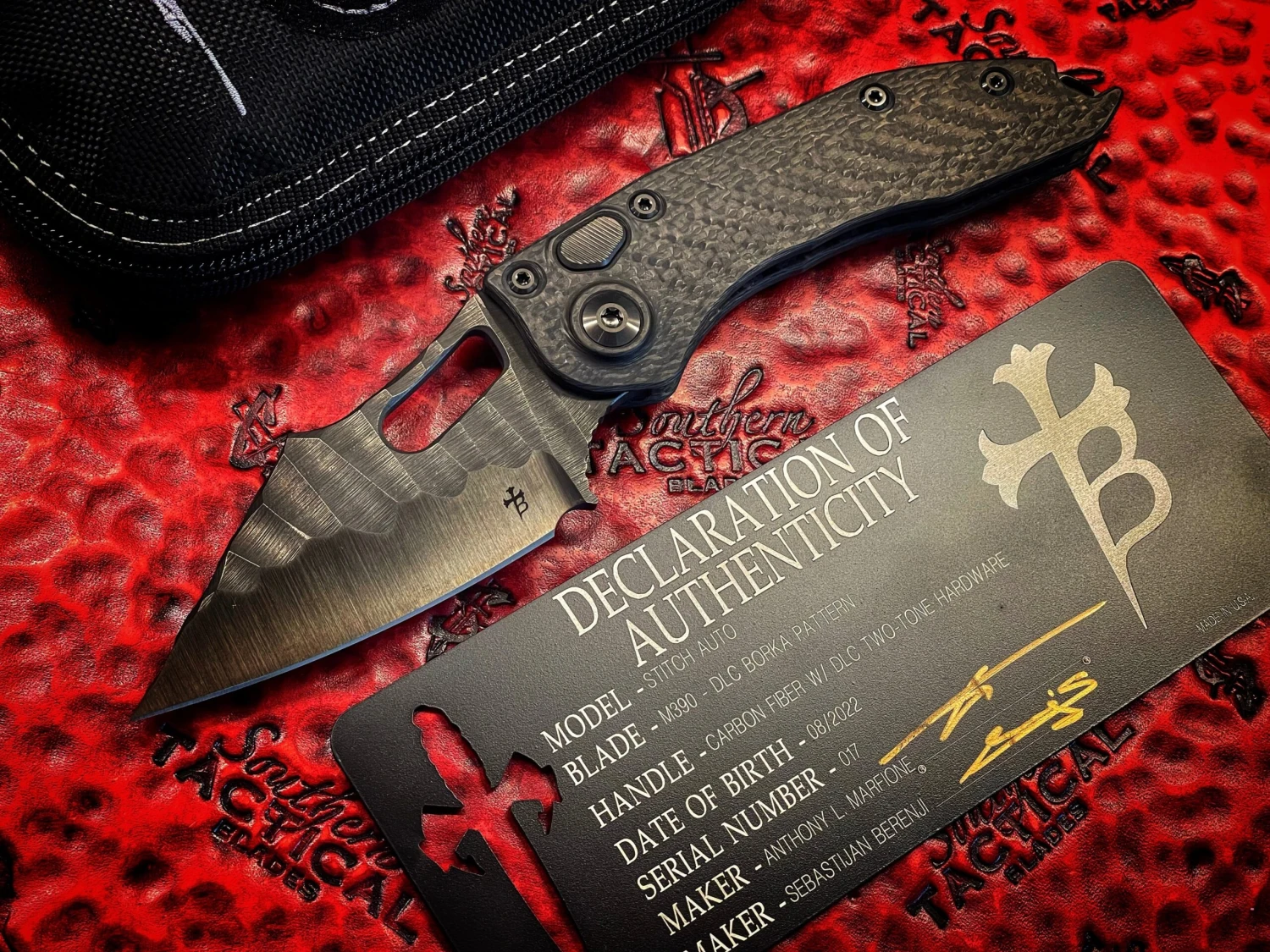 MARFIONE Stitch Automatic Knife Single Edge DLC Borka Pattern Carbon Fiber W/ DLC Two-Tone Hardware (Certified Pre-Owned) 4 MARFIONE Stitch Automatic Knife Single Edge DLC Borka Pattern Carbon Fiber W/ DLC Two-Tone Hardware (Certified Pre-Owned) - Image 2