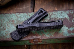 Microtech Hera Hellhound OTF Automatic Knife Tactical Frag 3" Black 919-1TFRS 5 Microtech Hera Hellhound OTF Automatic Knife Tactical Frag 3" Black 919-1TFRS -Southern Blades IMG 8410 90979.1690496592