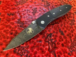 Microtech Knives / Lightfoot Dual Action LCC, Mike Norris Gator Skin Damascus, Carbon Fiber Scales.