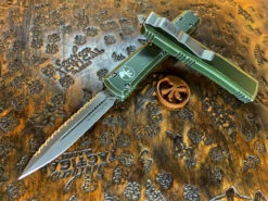 Microtech Ultratech Double Edge Full Serrated Apocalyptic Distressed OD Green 7 Microtech Ultratech Double Edge Full Serrated Apocalyptic Distressed OD Green -Southern Blades MT122 12DOD 4
