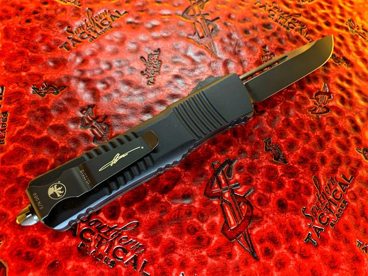 Microtech Combat Troodon Single Edge Carbon Fiber Tactical Standard 4 Microtech Combat Troodon Single Edge Carbon Fiber Tactical Standard - Image 2