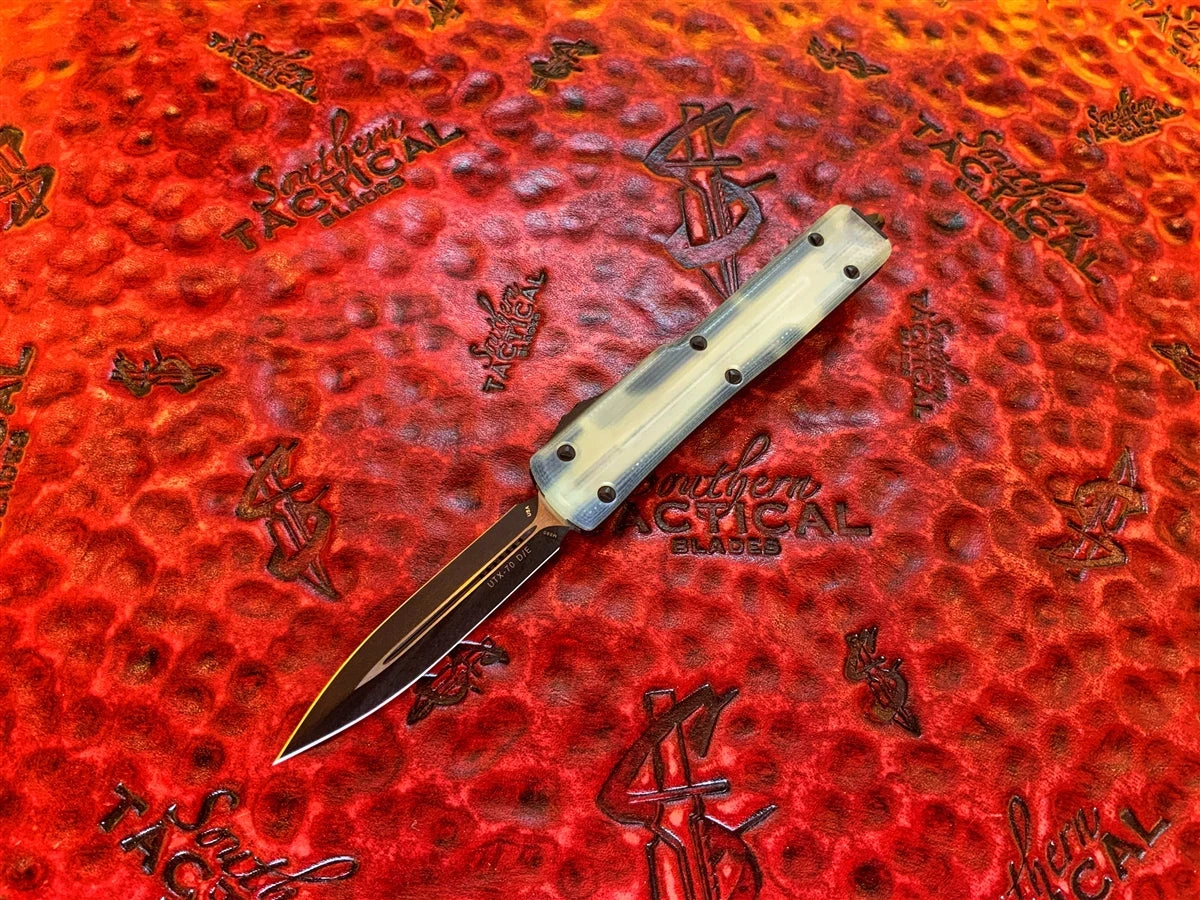 Microtech UTX-70 Double Edge Standard Jade G10 Top Signature Series 3 Microtech UTX-70 Double Edge Standard Jade G10 Top Signature Series