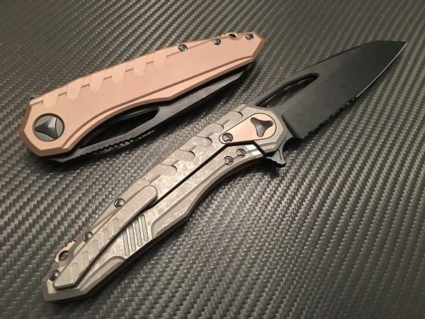 Microtech Sigil MK6 DLC Black Part Serrated Tan 4 Microtech Sigil MK6 DLC Black Part Serrated Tan - Image 2