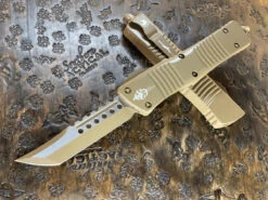 Microtech Signature Series Combat Troodon Hellhound Tanto Standard Cerakote Dark Earth