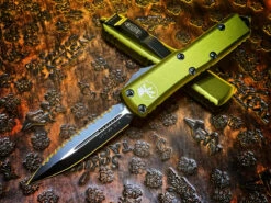 Microtech UTX85 Double Edge Full Serrated OD Green
