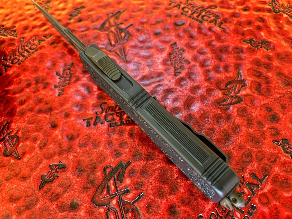 Microtech QD Scarab, Single Edge, San Mai Damascus Standard Serial 003 5 Microtech QD Scarab, Single Edge, San Mai Damascus Standard Serial 003 - Image 3