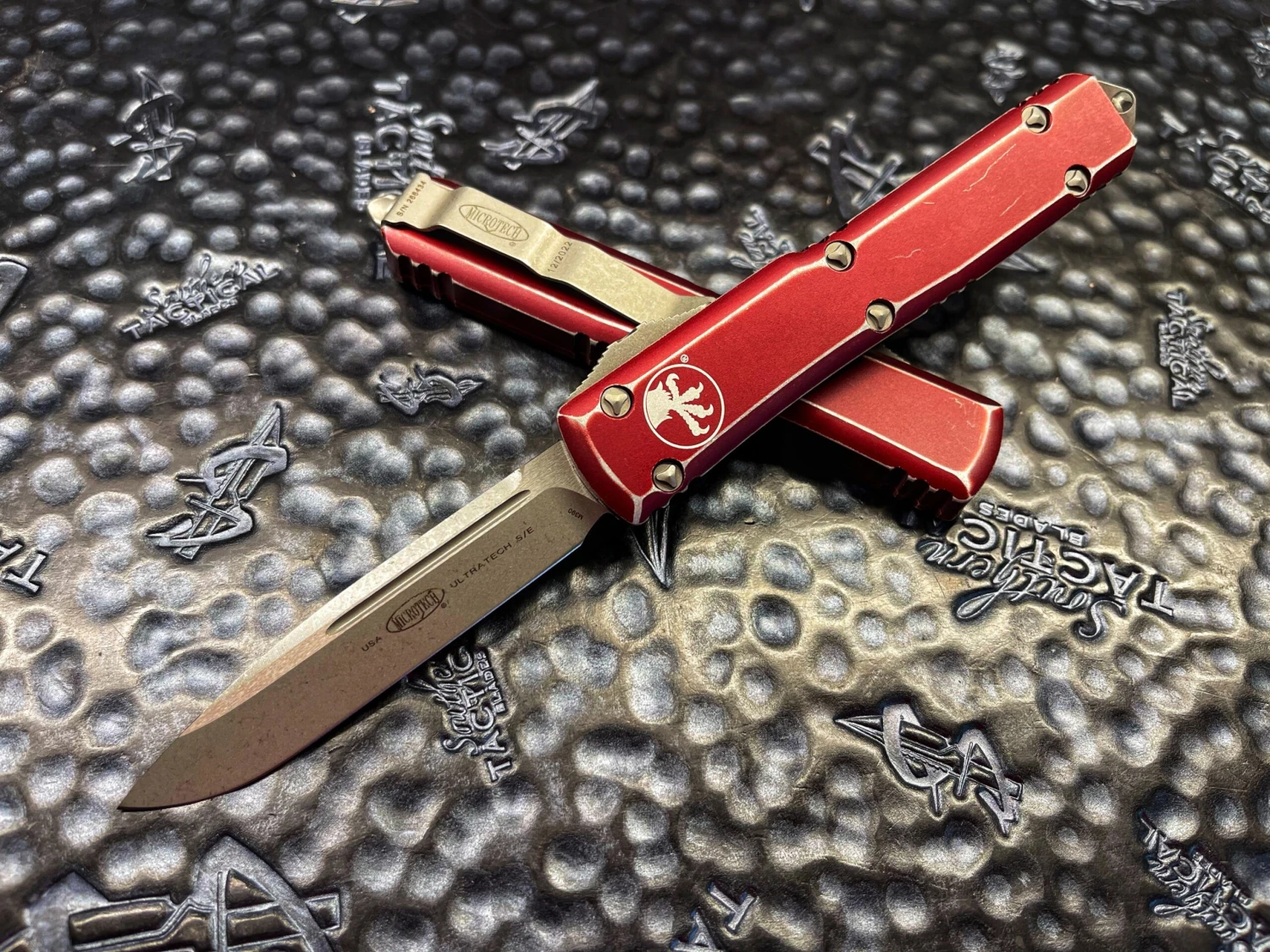 Microtech Ultratech OTF Automatic Knife Single Edge Stonewashed Standard Merlot Distressed 121-10DMR 3 Microtech Ultratech OTF Automatic Knife Single Edge Stonewashed Standard Merlot Distressed 121-10DMR