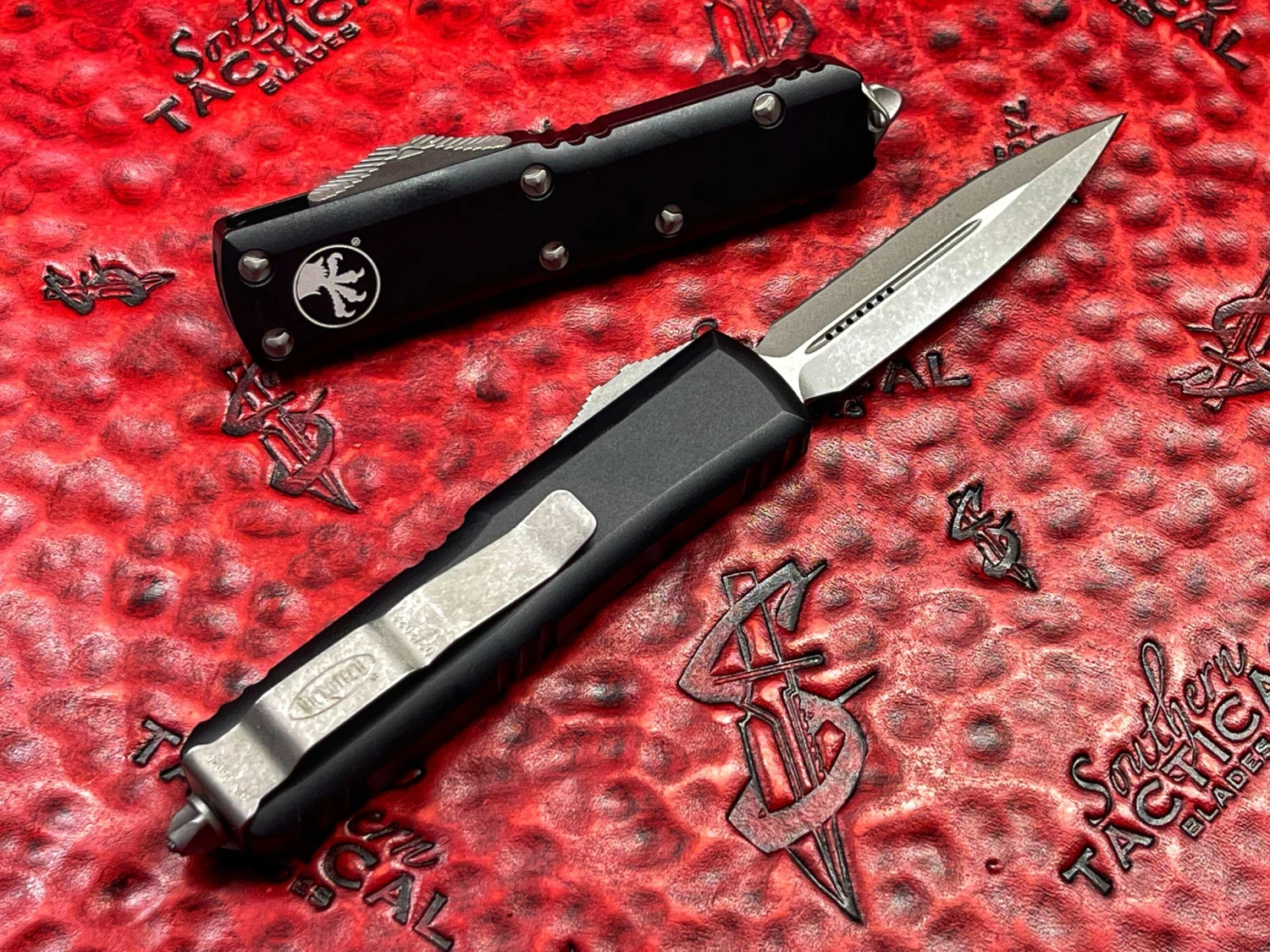 Microtech UTX85 Double Edge Apocalyptic Full Serrated 4 Microtech UTX85 Double Edge Apocalyptic Full Serrated - Image 2