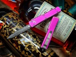 Microtech UTX-70 Double Edge Double Full Serrated Apocalyptic Distressed Violet