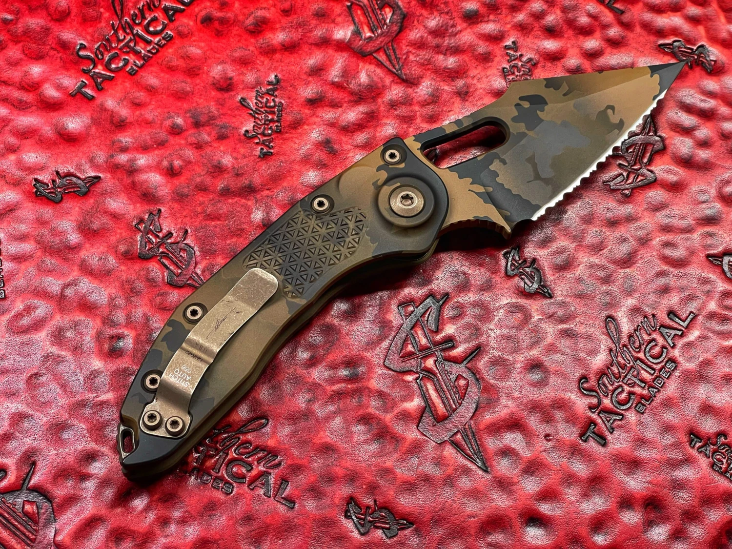 Microtech Stitch Auto Knife Single Edge Signature Series Coyote Camo Full Serrated Microtech Borka Collaboration 4 Microtech Stitch Auto Knife Single Edge Signature Series Coyote Camo Full Serrated Microtech Borka Collaboration - Image 2