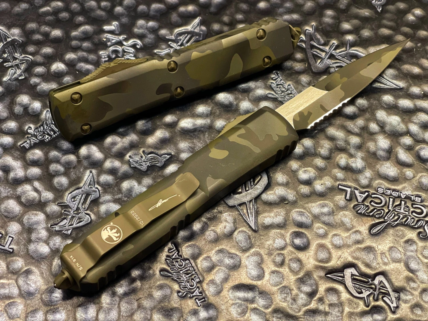 Microtech Ultratech Bayonet Part Serrated Olive Camo Standard OTF Knife 4 Microtech Ultratech Bayonet Part Serrated Olive Camo Standard OTF Knife - Image 2