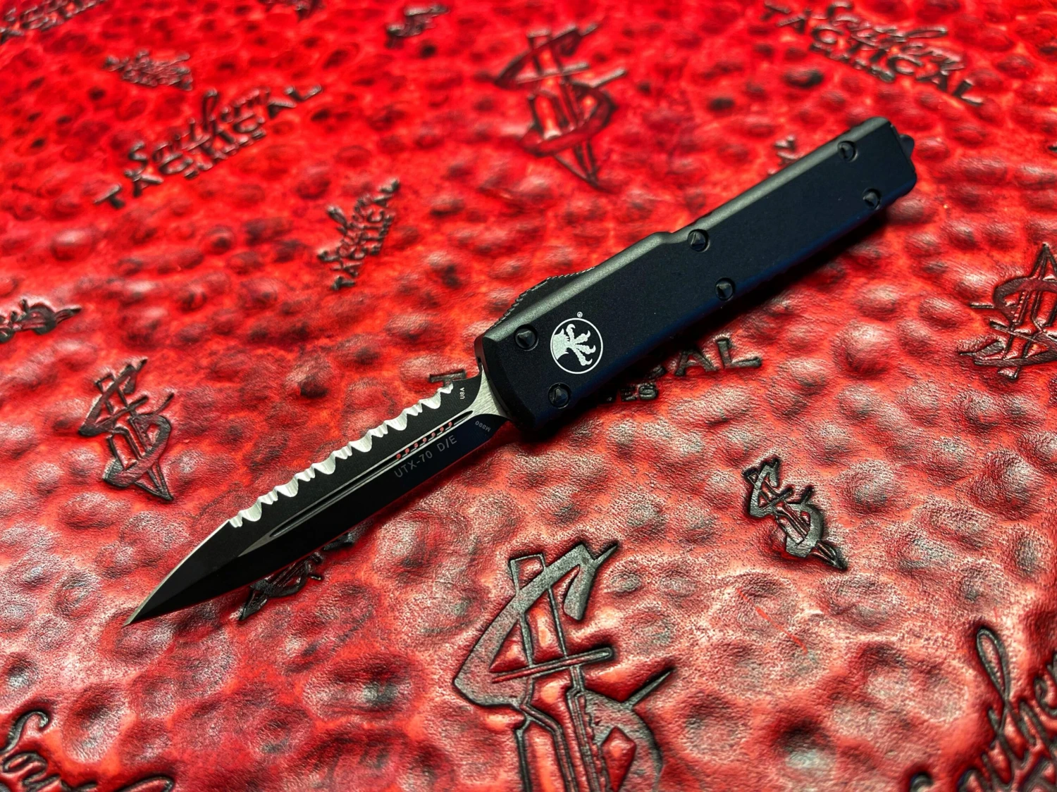 Microtech UTX-70 Double Edge Full Serrated Tactical 3 Microtech UTX-70 Double Edge Full Serrated Tactical