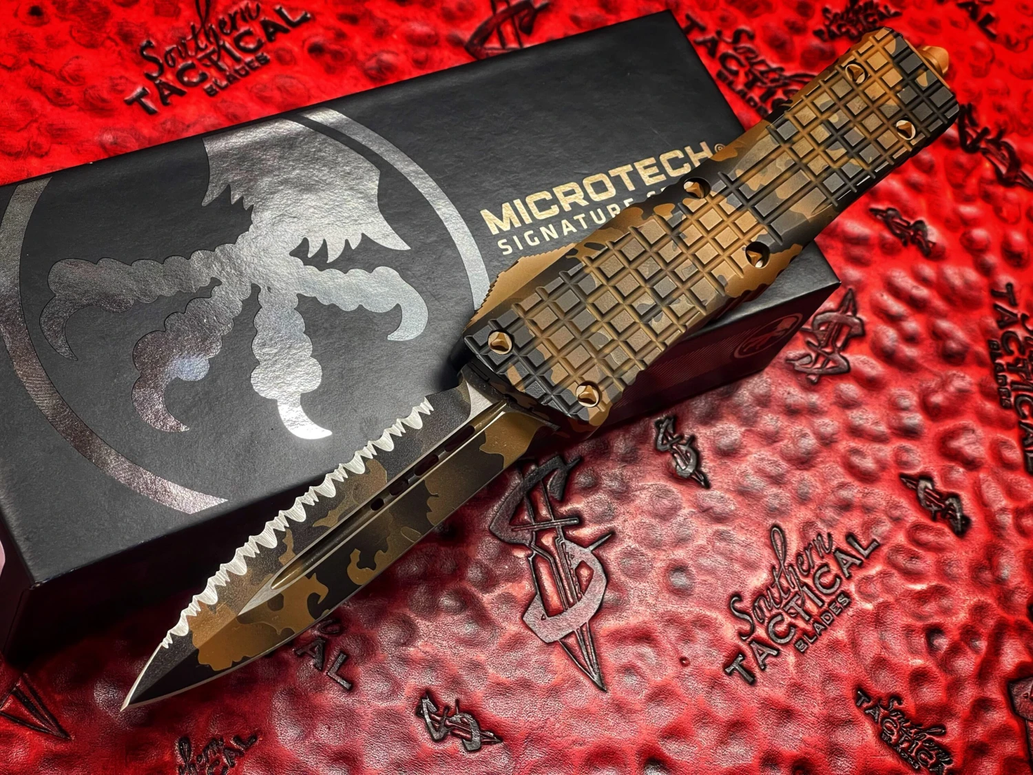 Microtech Combat Troodon Double Edge Frag Signature Series Coyote Camo Full Serrated (Certified Pre-Owned) 3 Microtech Combat Troodon Double Edge Frag Signature Series Coyote Camo Full Serrated (Certified Pre-Owned)