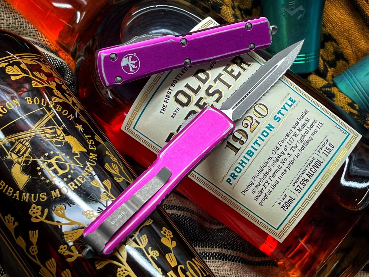 Microtech UTX-70 Double Edge Double Full Serrated Apocalyptic Distressed Violet 4 Microtech UTX-70 Double Edge Double Full Serrated Apocalyptic Distressed Violet - Image 2