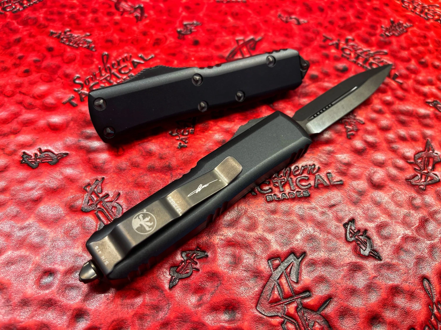 Microtech UTX-85 Double Edge Standard DLC Tactical Signature Series 6 Microtech UTX-85 Double Edge Standard DLC Tactical Signature Series - Image 4
