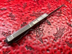 Microtech Ultratech Tanto Clear Top, Clear Button, Devin Thomas Damascus 7 Microtech Ultratech Tanto Clear Top, Clear Button, Devin Thomas Damascus -Southern Blades image e195d4c0 aef9 4400 9866 d109ad8aebc8