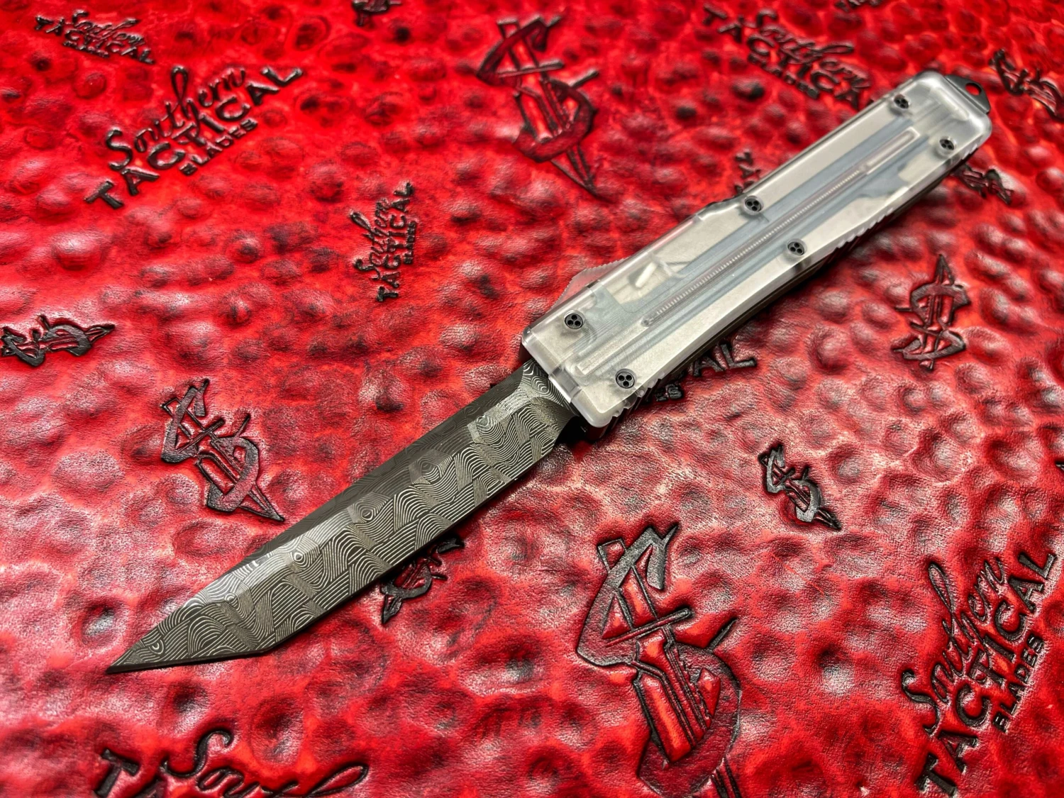 Microtech Ultratech Tanto Clear Top, Clear Button, Devin Thomas Damascus 3 Microtech Ultratech Tanto Clear Top, Clear Button, Devin Thomas Damascus
