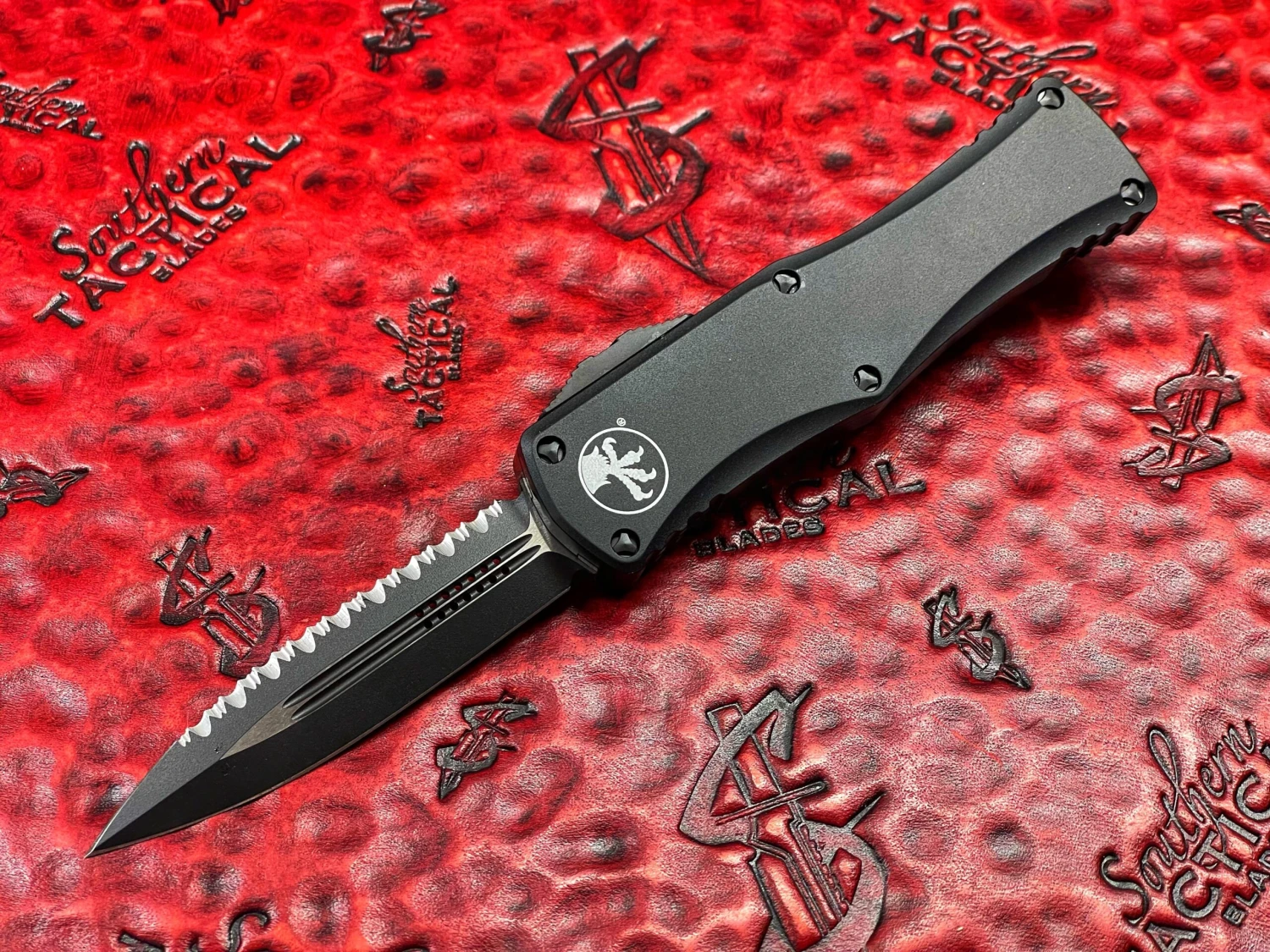 Microtech Hera Double Edge Full Serrated Tactical Standard 3 Microtech Hera Double Edge Full Serrated Tactical Standard